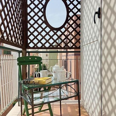 Relax Rome With 2 Balconies - 2 Bedroom Flat, 3Rd Floor With Lift, High Comfort, Quite, A Walk From Urban Train Station Gemelli And Metro A Stops Battistini & Cornelia Connecting To Center In 20 Minutes, 2 Steps From Bus Stop, Cycle Path, Groceries Zewnętrze zdjęcie